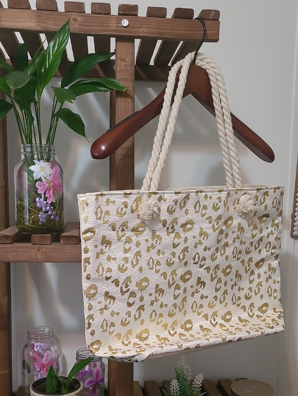 Lightweight Paper And Polyester Gold Metallic Bag - Picture 2 of 5